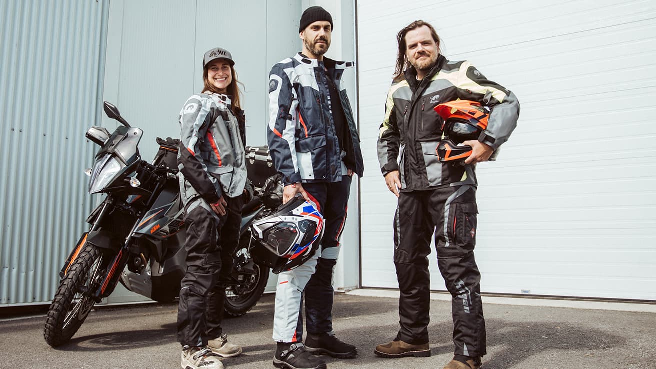 Nomades à moto : Transtaïga backdrop