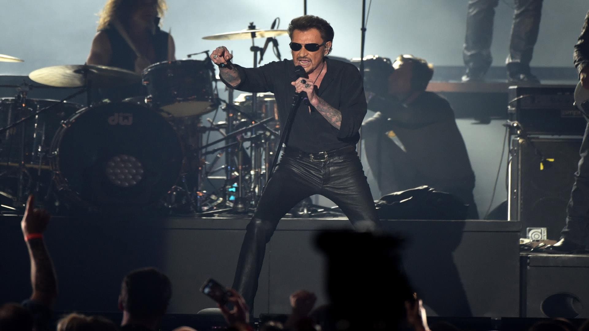 Johnny Hallyday - Rester Vivant Tour backdrop