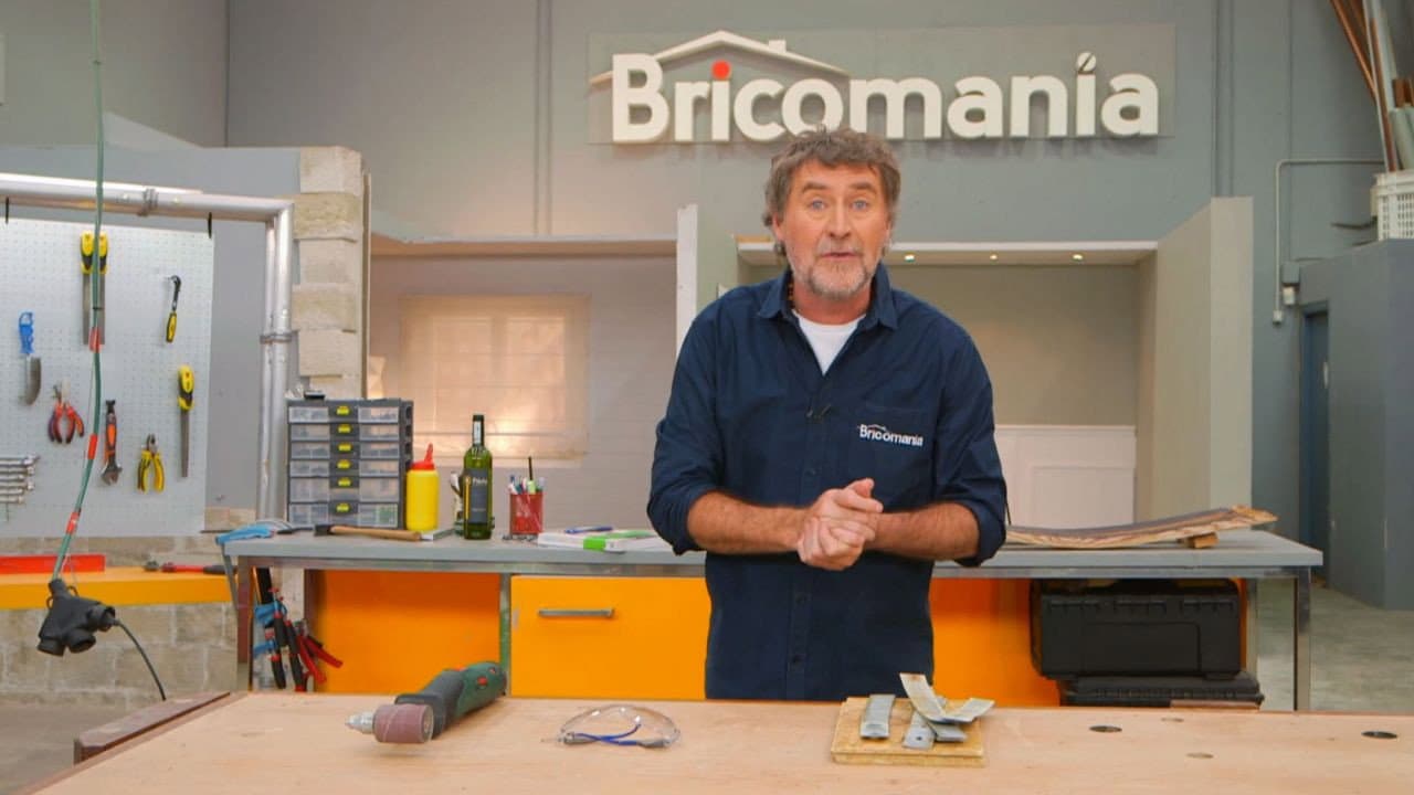 Bricomanía backdrop
