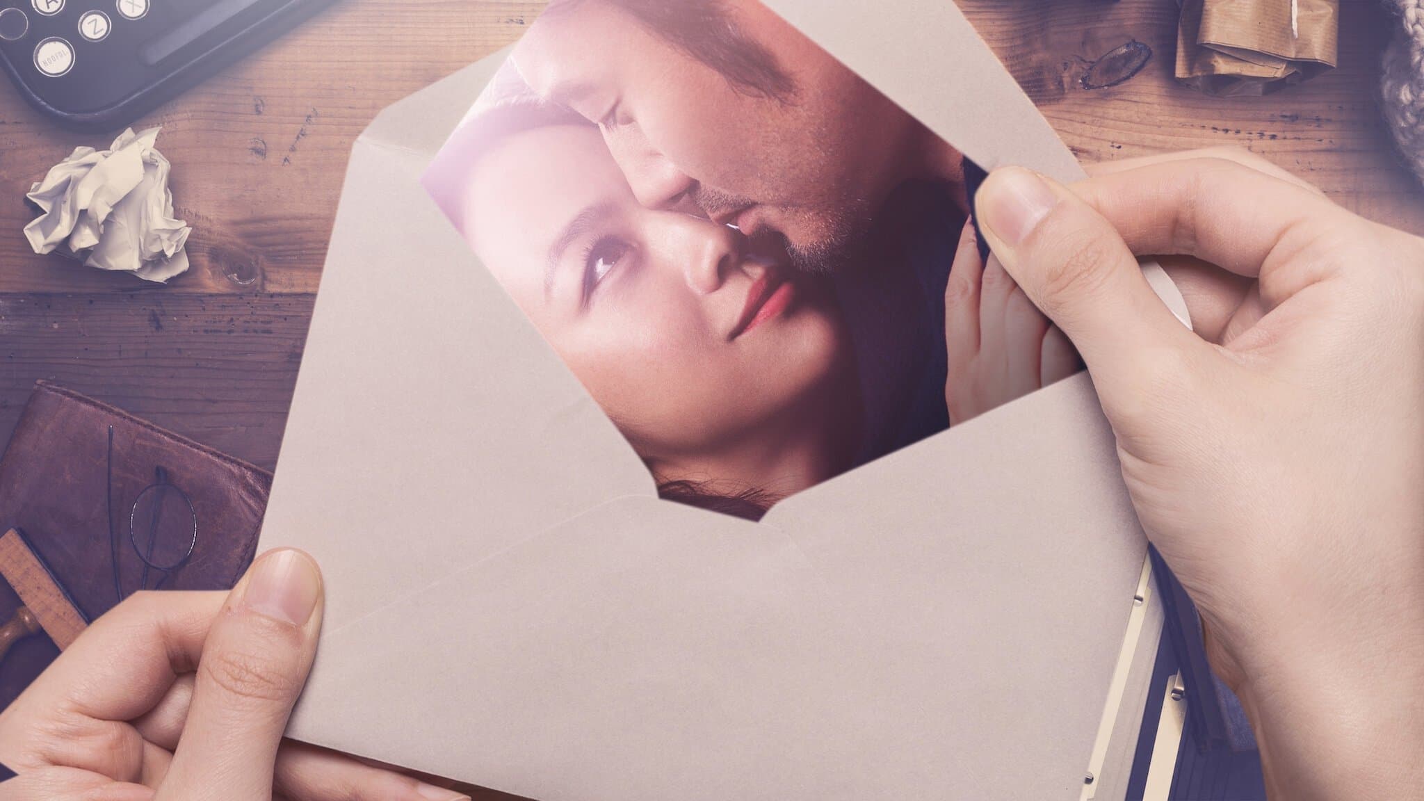 Finding Mr. Right 2 backdrop