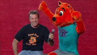 Butch the Bully sees Cool Cat on TV