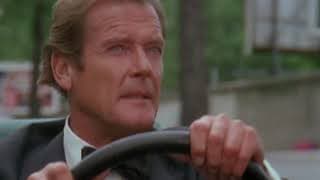 Bond pursues Mayday through Paris