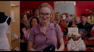 Heather Graham Knocks out Shopper