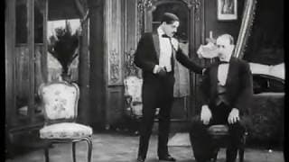 Max makes a touch  (L ingenieux attentat) 1910 Max Linder silent short comedy