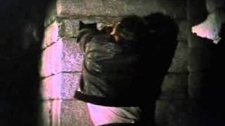 Secret of the Incas (1954) - Proto-Indy finds the treasure