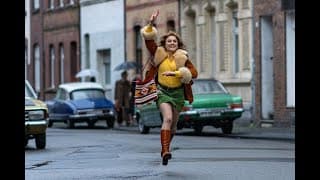 International Trailer [Subtitled]