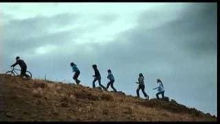 Trailer "8" - Francia - 2008 - 107 min Festival de Cine 4+1