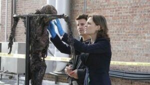 Bones: 2×11